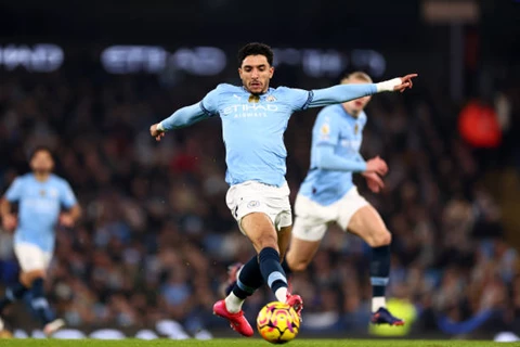 أرسنال ضد مان سيتي.. موقف مرموش وموعد المباراة والقنوات الناقلة